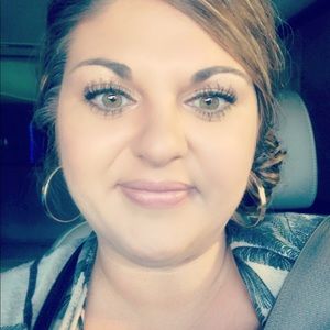 Meet your Posher, Kristen